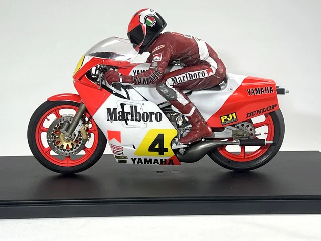 作る　タミヤ　YZR500(OW70) & STRAIGHT RUN RIDER　1/12　「その10　ギャラリー」
