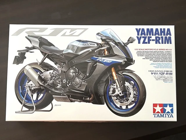 作る　タミヤ　ヤマハ　YZF-R1M  1/12　「その1　開封」