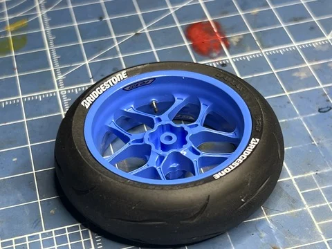 作る　タミヤ　ヤマハ　YZF-R1M  1/12　「その5　スイングアーム①」