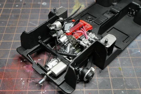 作る　タミヤ　ロータスヨーロッパスペシャル　1/24　「その7　エンジンルーム②」