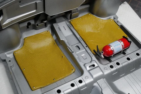 作る　ITALERI ランチア デルタHFインテグラーレ16V 1/12 「その3　section01-2」