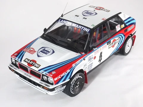 作る　ITALERI ランチア デルタHFインテグラーレ16V 1/12 「その35　ギャラリー」
