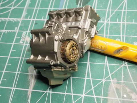 作る　タミヤ　KAWASAKI Ninja ZX-RR　1/12「その2　エンジン①」