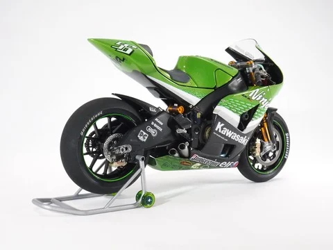 作る　タミヤ　KAWASAKI Ninja ZX-RR　1/12「その16　ギャラリー」