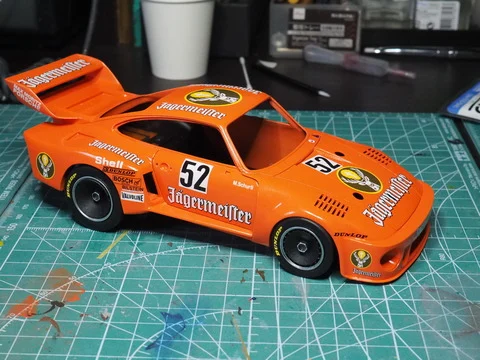 作る　STUDIO27　PORSCHE935 Zolder 1977 #52　1/24「その5　ボディの塗装など」