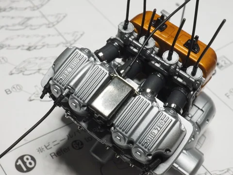 作る　アオシマ　ホンダ　DREAM CB750 Four ’69 K0　1/12「その4　エンジンの組み立て2」