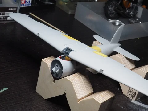 作る　DORA WINGS　Lockheed Vega 5C　1/48「その3　機体の組み立てです」