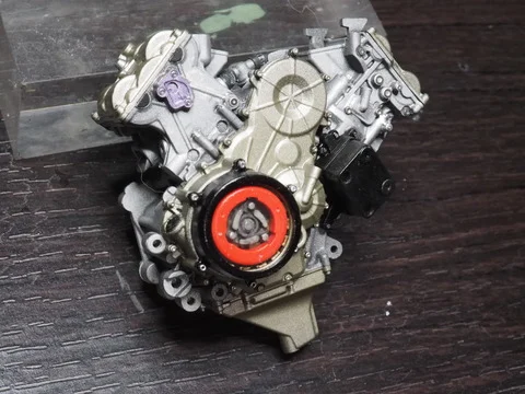 作る　タミヤ　DUCATI 1199 PANIGALE S　1/12「その4　エンジン」