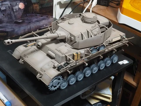 作る　アシェット　IV号戦車H型（D型改）ガルパン　1/12「ウェザリング03〜準備色々々」
