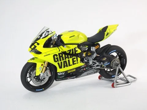 作る　タミヤ　DUCATI 1199 PANIGALE S　1/12「その15　ギャラリー」
