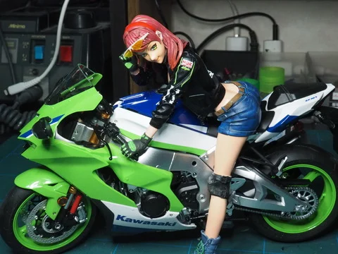 作る　MENG Model　BIKER GIRL & Ninja ZX-10R　1/9「その2 制作完了・・・・早」
