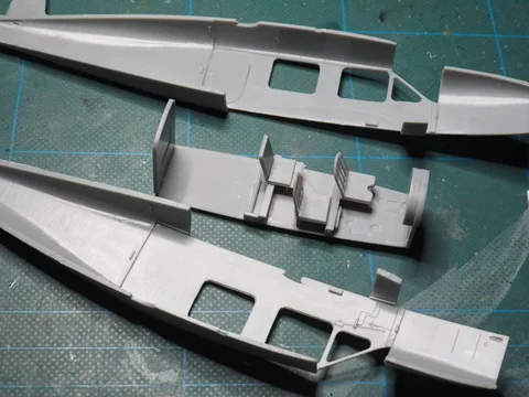 作る　DORA WINGS　Caudron C.631-33Simoun　1/48「その2　内装」