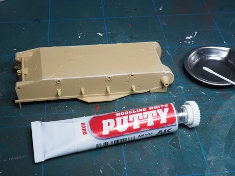 作る　ACADEMY　I号戦車B型&KS750サイドカー　1/35「その3　一号戦車の制作①」