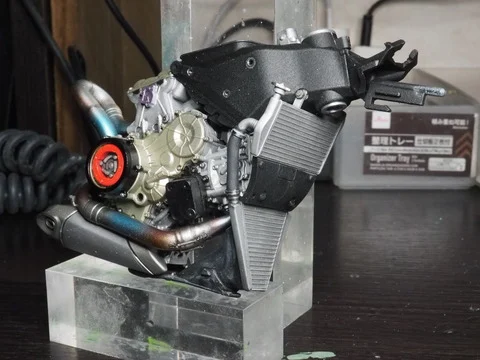 作る　タミヤ　DUCATI 1199 PANIGALE S　1/12「その6　フレーム」