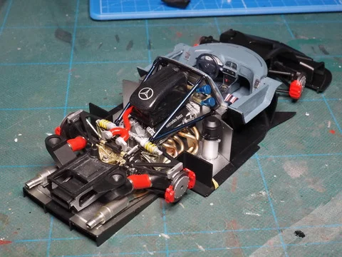 作る　ZoomOn　Mercedes-Benz CLK-GTR Street Ver.　1/24「その4　コクピットとボディ塗装②」