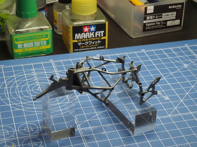 作る　タミヤ　カワサキニンジャH2R　1/12　「その04　フレーム」