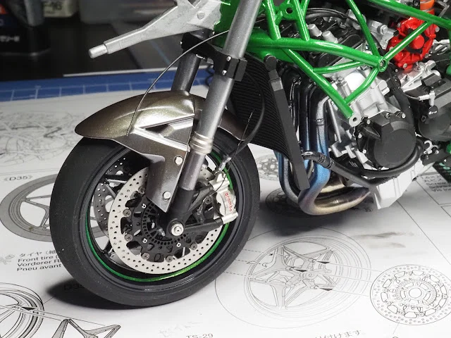 作る　タミヤ　カワサキニンジャH2R　1/12　「その15　完成へ」