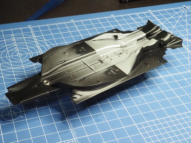 作る　タミヤ　レッドブル レーシングルノーRB6　1/20　「その15　細々したパーツなど」