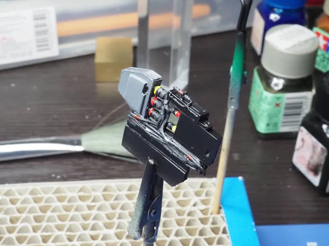 作る　タミヤ　レッドブル レーシングルノーRB6　1/20　「その20　組み立て」