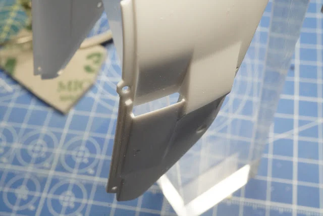 作る　タミヤ　ホンダNSR500 ’84　1/12　「その8　カウル　下準備〜ホワイト塗装」