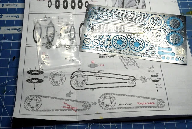 作る　タミヤ　ホンダNSR500 ’84　1/12　「その23　チェーン」