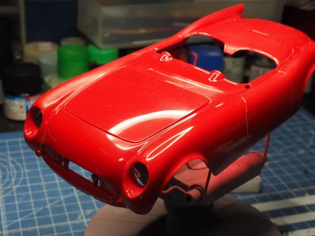 作る　Revell ’53 Corvette Roadster 1/24　「その14　ボディのウレタンクリアー」