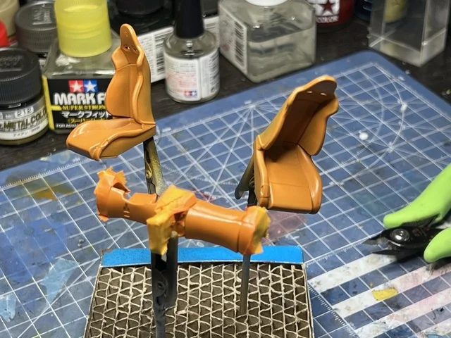 作る　タミヤ　エンツォフェラーリ  1/24　「その11　カーボンデカール中盤戦の終わり編と内装もそろそろ終わりたい・・・・」