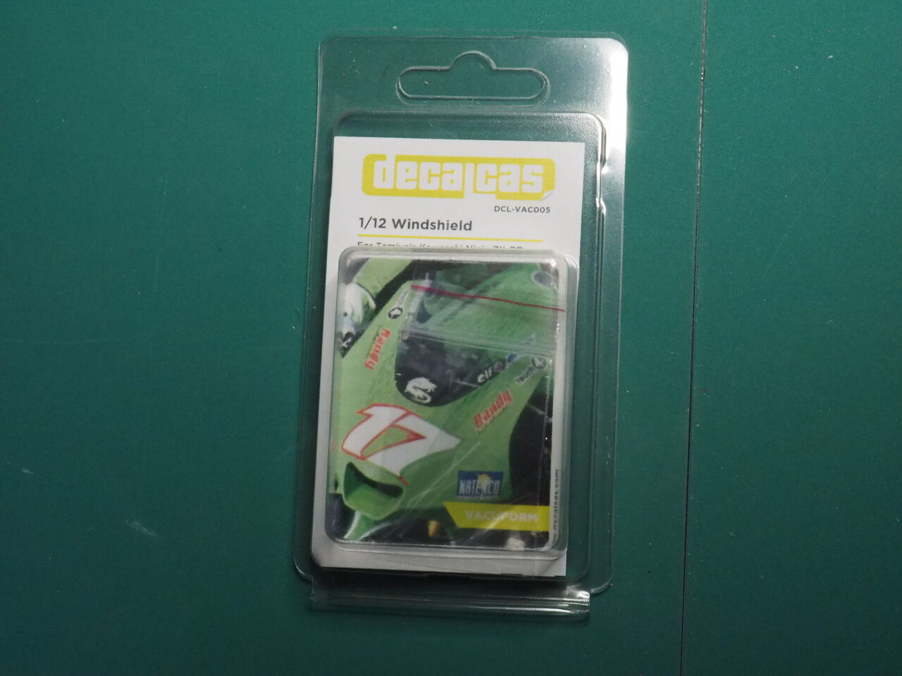 PB180034